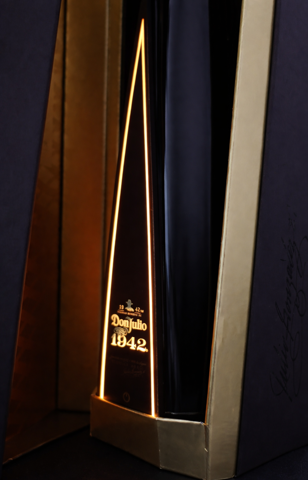 Don Julio 1942 Illuminated 750