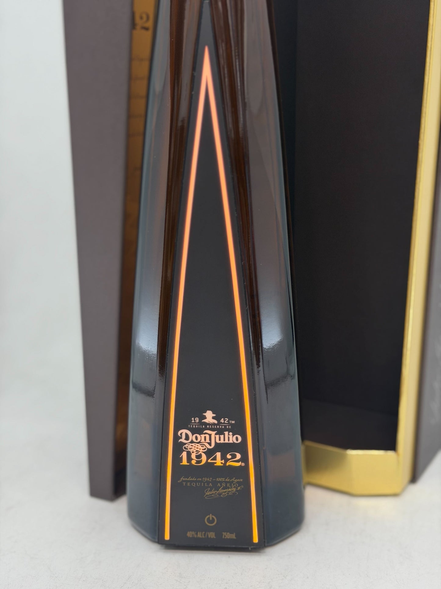 Don Julio 1942 Illuminated 750